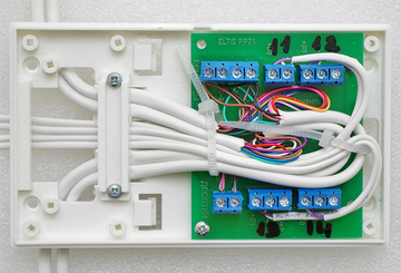 Коробка КС-4.1. ELTIS соединительная с функцией защиты от "переполюсовки" абонентских устройств. Эта